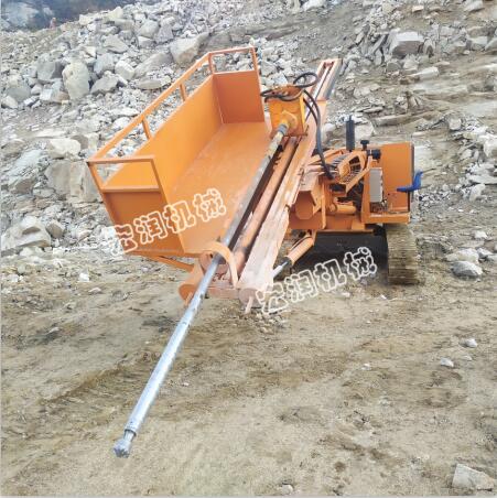 廠家可根據(jù)客戶要求定制輪式基坑護坡鉆機，履帶式錨固鉆機