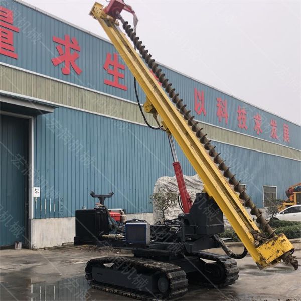 直銷光伏履帶鉆孔機，螺旋光伏鉆孔機