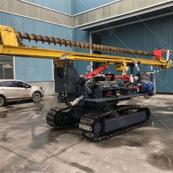 履帶光伏鉆孔機，光伏螺旋鉆孔機報價